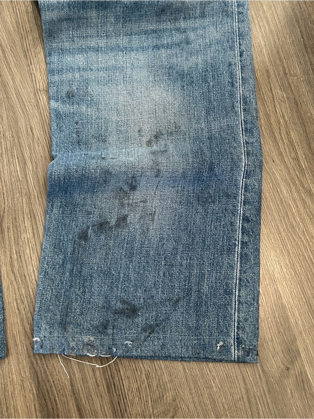 Light wash blue denim jeans - Picture 6 of 8